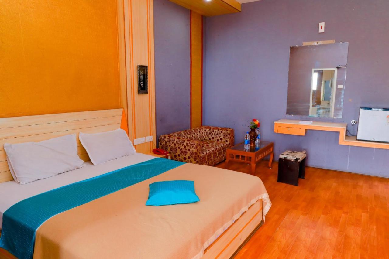 Hotel Jk Grand 예르카우드 외부 사진